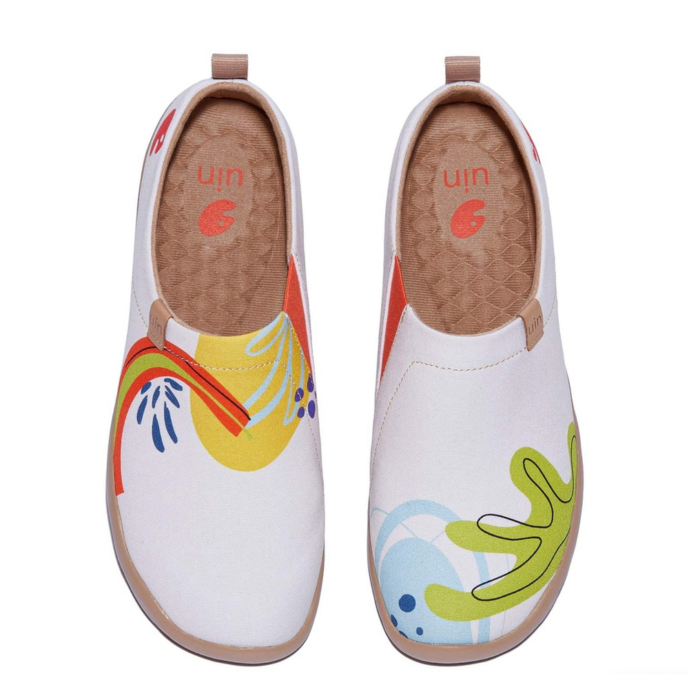 NWT UIN Rainbows Above the Hill Toledo Shoes
